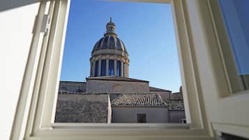 Design Room (Oriente) | City view