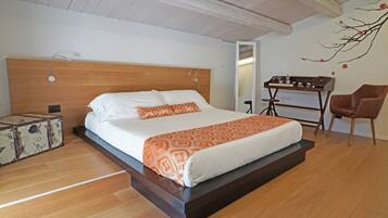 Designrum (Oriente) | Sängtillbehör av högsta kvalitet, memory foam-madrasser och minibar