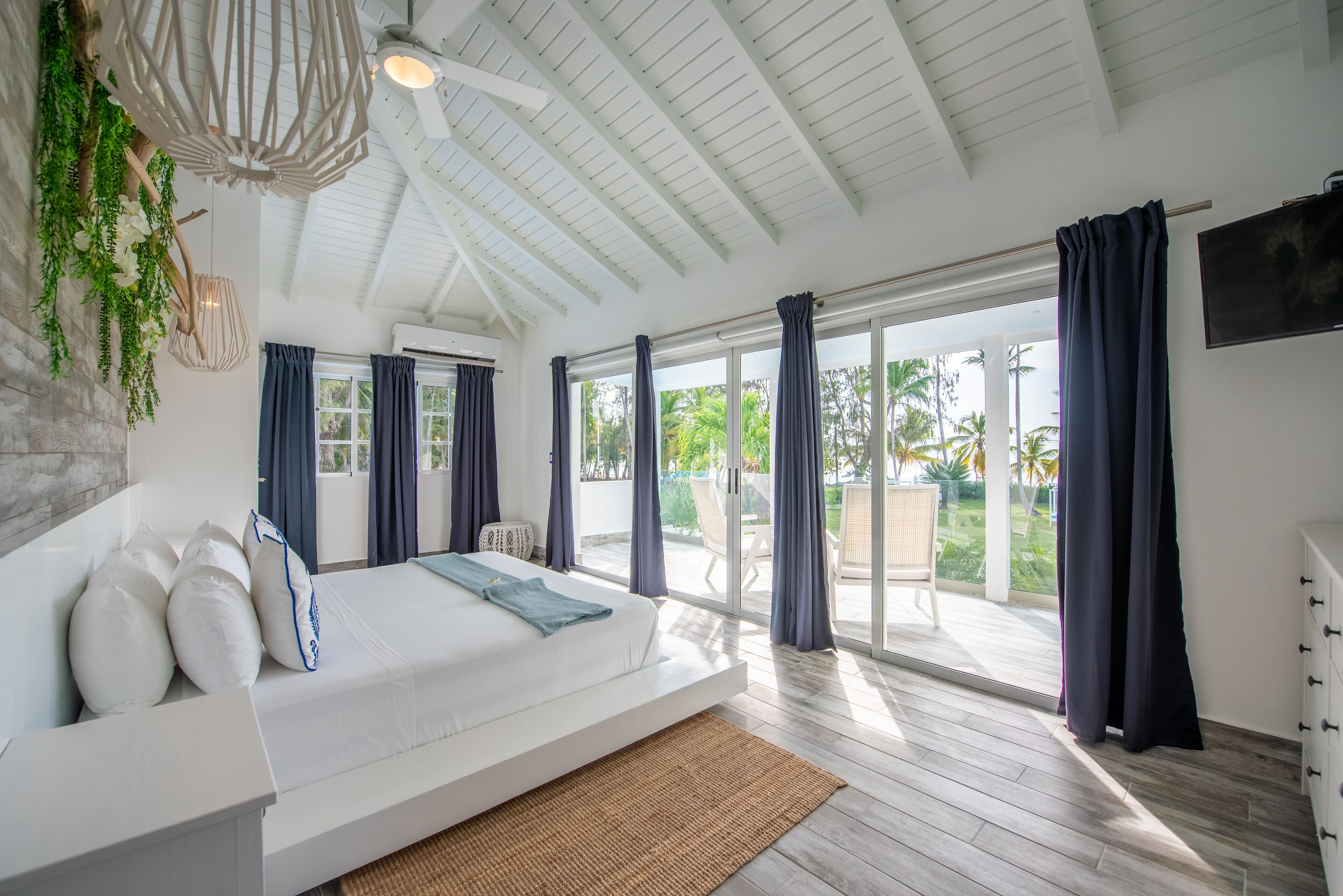 5 soverom, safe på rommet, strykejern/-brett og wi-fi