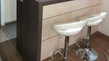 Standard Apartment | Private kitchen | Fridge, microwave, oven, electric kettle