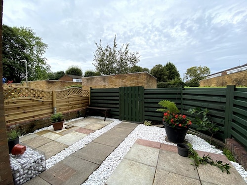 Chelsea House - Huku Kwetu