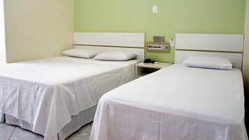 Habitación doble ejecutiva | Minibar, cortinas blackout, tabla de planchar con plancha y wifi gratis