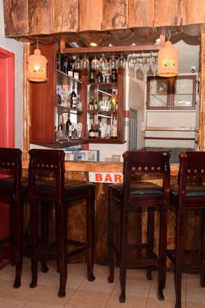 Bar (en la propiedad)