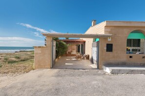 Property grounds - 1720 Casa Jonica by BarbarHouse (San Pietro in Bevagna)