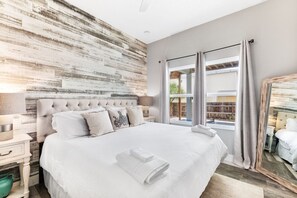 5 室のベッドルーム、アイロン / アイロン台、旅行用ベビーベッド、WiFi (無料)