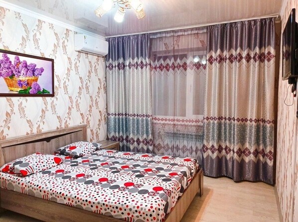 1 bedroom, WiFi - Leon AS #3 residential with 12 separate/private studio apartments (Uralsk)