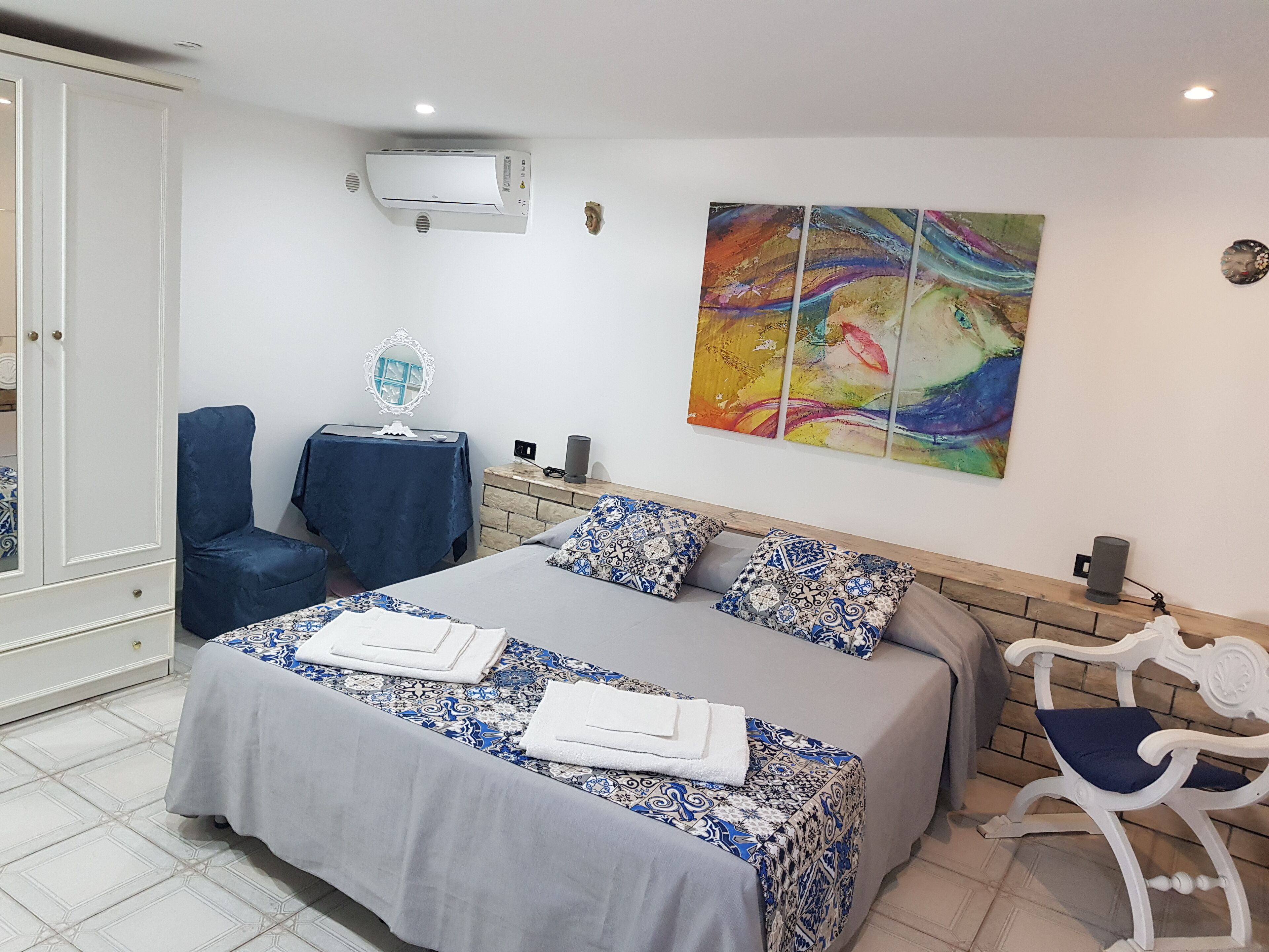 1 bedroom, travel crib, free WiFi, bed sheets