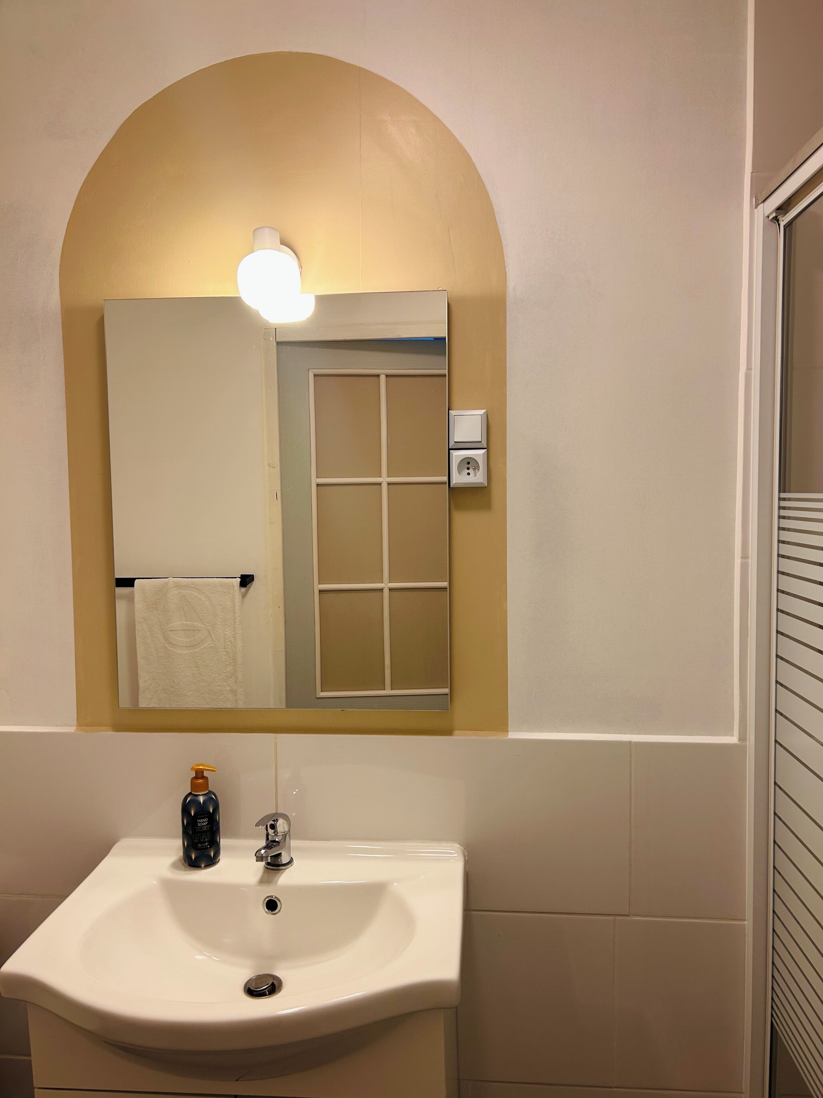 standard double room | 1 bedroom, premium bedding, individually decorated, free wifi