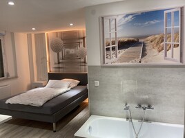 高级公寓, 私人浴室, 花园景观 (Zimmer 102) | 客房服务设施