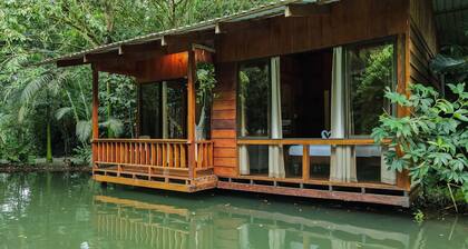 Lake Cabin #2. AC / WiFi