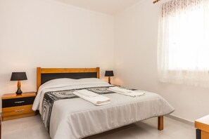 Free WiFi, bed sheets - 1 bedroom apartment 50 m from the beach and Wi-Fi by AlgarveManta (5T1) (Manta Rota)