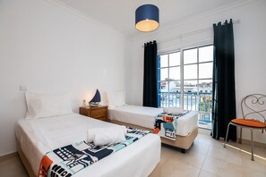 3 bedrooms, free WiFi, bed sheets