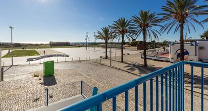 3 bedroom villa on the 1st line of beach and Wi-Fi by AlgarveManta (14V3)
