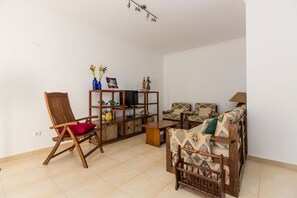 TV - 3 bedroom villa 2 minutes from the beach by ALGARVEMANTA (26V3) (Manta Rota)