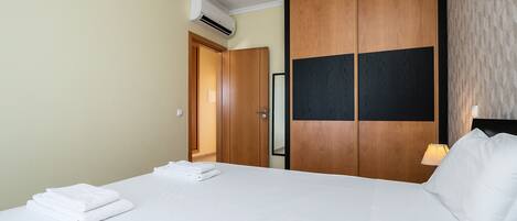 3 habitaciones, tabla de planchar con plancha y wifi gratis