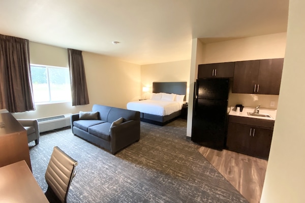 Luxe beddengoed, pillowtop-bedden, een kluis op de kamer, een bureau