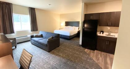 Cobblestone Inn & Suites - Forest City