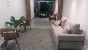 Télévision à écran plat