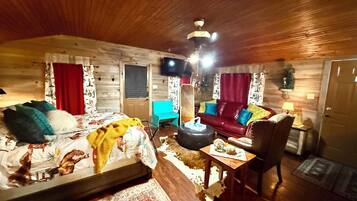 1 bedroom, desk, iron/ironing board, free WiFi