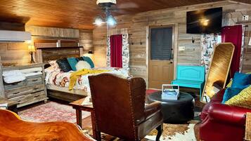 1 bedroom, desk, iron/ironing board, free WiFi