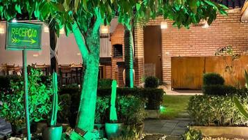 Fachada da propriedade