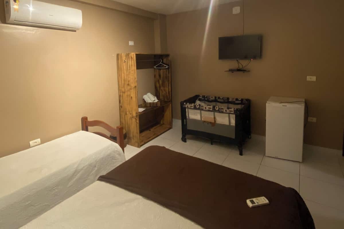 Suite estándar | 1 habitación, cortinas blackout, insonorización y wifi gratis