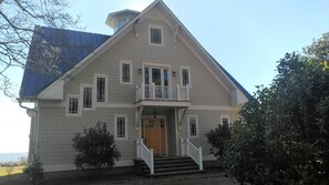 Exterior - Chesapeake Bay and Lakefront home with Private Beach (Reedville)