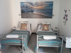 1 bedroom, in-room safe, free WiFi, bed sheets - Guesthouse the Geese (CITR-011024-AFF-0037) (riomaggiore)