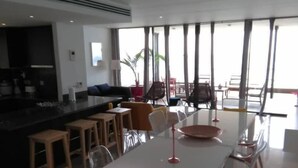 Unclassified image, 5 of 10, button - WaterFront wat01 (Dakar)