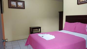 Economy Single Room | Free WiFi, bed sheets