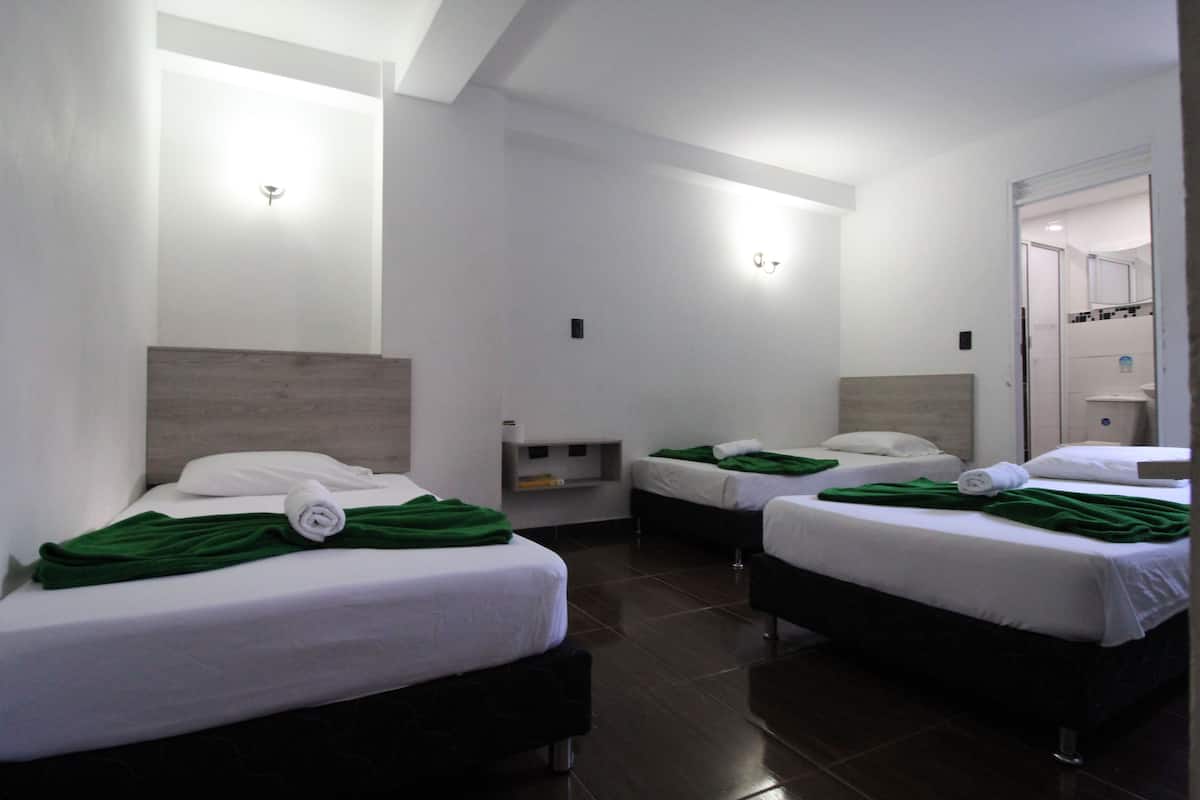 Economy Triple Room
