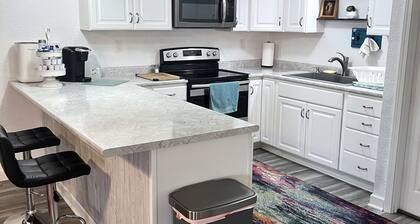 Apartment in private home, sleeps 7 guest