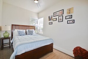 2 bedrooms, iron/ironing board, free WiFi