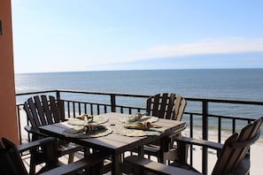 Outdoor dining - Seachase 903E - RELAX to Stunning Views from this Beautiful Beachfront Condo! (Orange Beach)