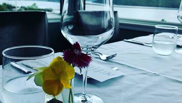 Regional cuisine, ocean views