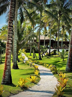 شاطئ خاص، رمال بيضاء