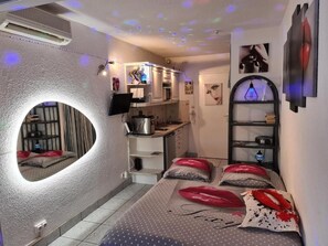 1 bedroom, iron/ironing board, free WiFi, bed sheets