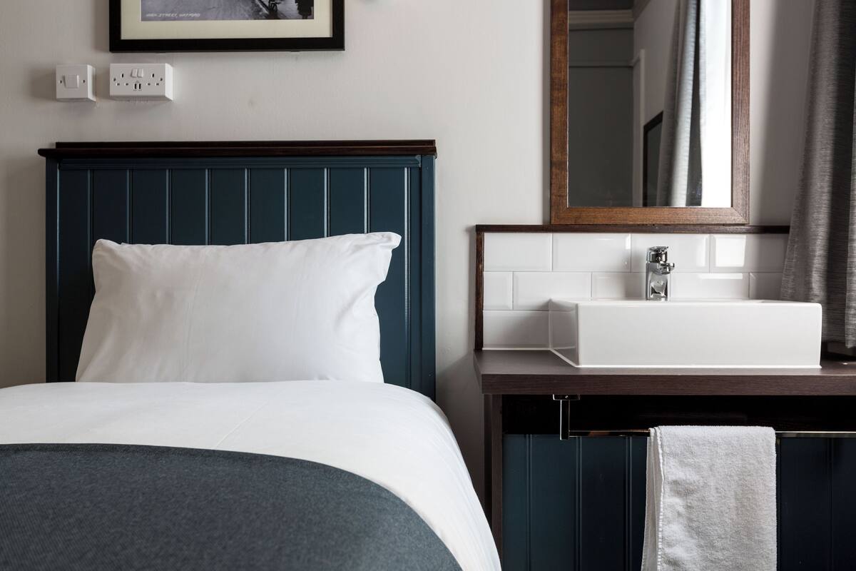 Habitación individual básica | Wifi gratis