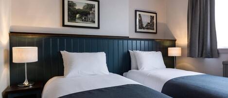 Habitació amb dos llits individuals estàndard | Wifi gratuïta