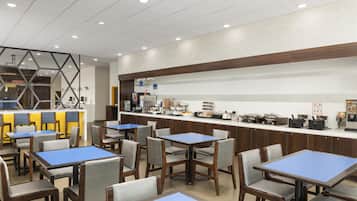 Dagelijks continentaal ontbijt inbegrepen