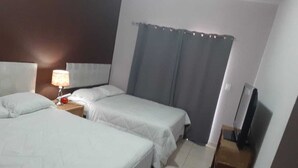 Basic Quadruple Room | WiFi (free) - Casa Sur (Tegucigalpa)