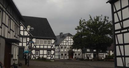 Eversberg1 - Ferienwohnung/ Montage  Meschede-Eversberg