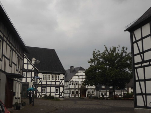 Eversberg1 - Ferienwohnung/ Montage  Meschede-Eversberg