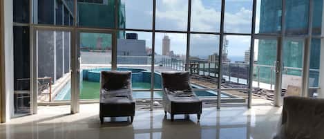 Outdoor pool, a heated pool