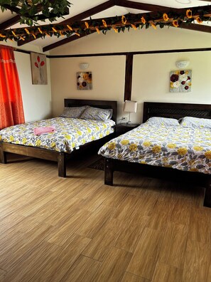 10 bedrooms, free WiFi, bed sheets, wheelchair access