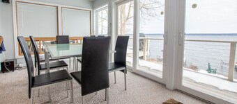 Phil's Paradise at Perry Point: Pet Friendly + Seneca Lake Wine Trail Retreat!