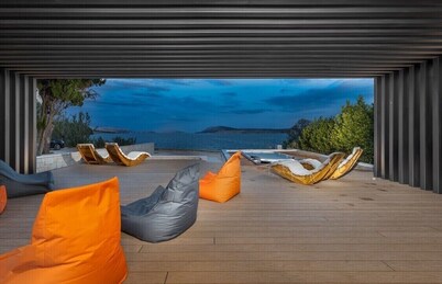 House direct on the beach near to Novalja Zrce