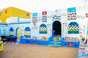 Front of property - Fadlos Anay Nubian Guesthouse (Aswan)