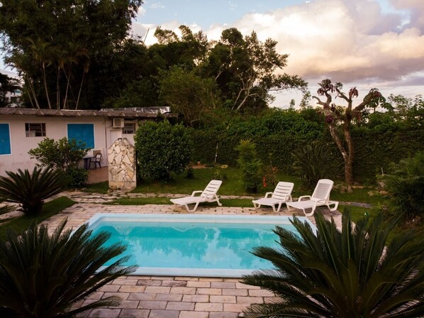 Seasonal outdoor pool - Garden 437 (Florianópolis)