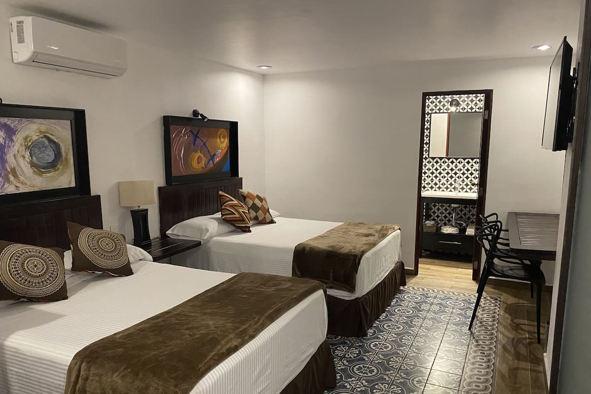 Deluxe Room, 2 Double Beds